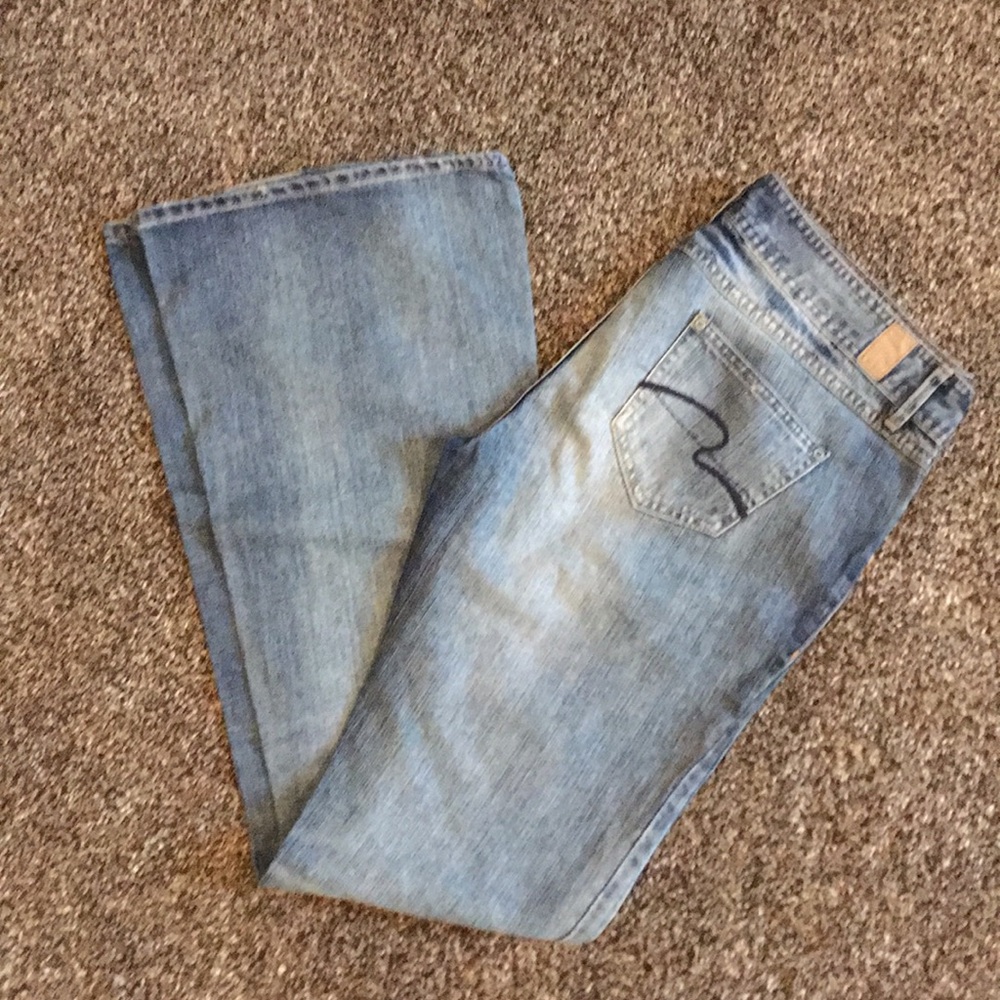 Maurice’s jeans